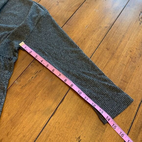 Coco + Jaimeson from Buckle Charcoal Gray/ Blk  Patchwork Scoop Neck Sweater XL - Picture 5 of 6